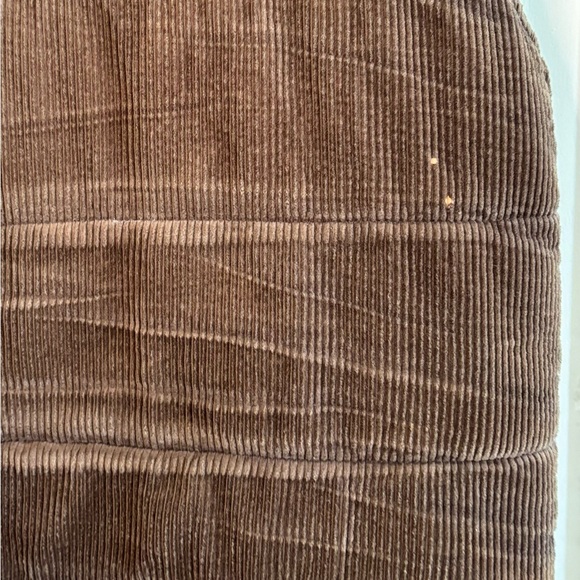 BlankNYC Chocolate Corduroy Puffer Vest - Picture 6 of 7